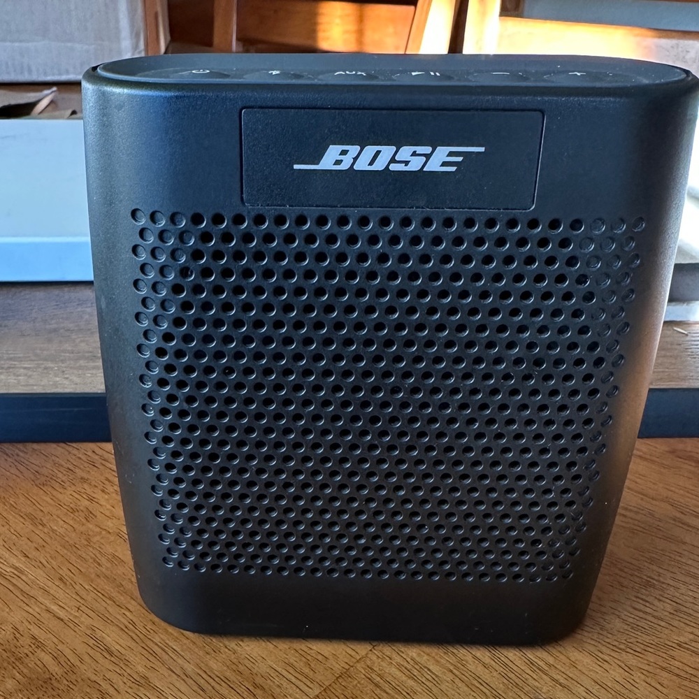 Bose soundlink Bluetooth speaker